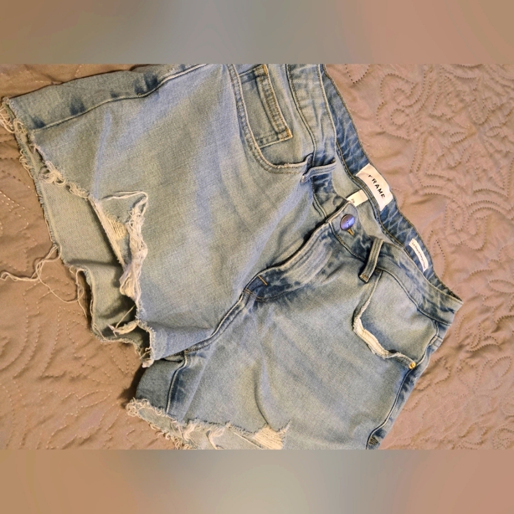 NWOT Frame Light Blue Denim Shorts, Size 29